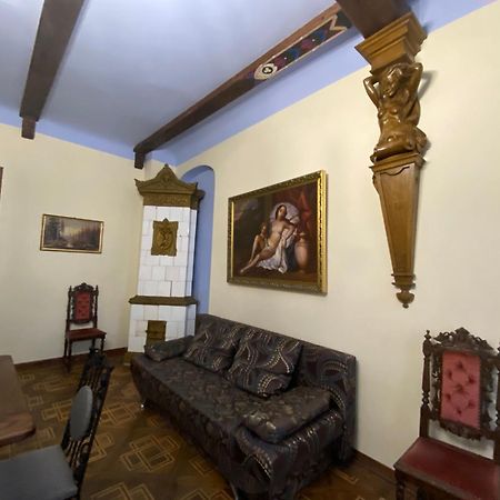 Апартаменти Королівські На Вулиці Лесі Українки 19 Lvov Exteriér fotografie