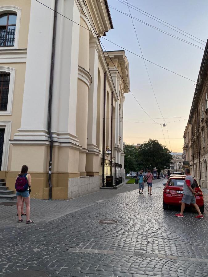 Апартаменти Королівські На Вулиці Лесі Українки 19 Lvov Exteriér fotografie